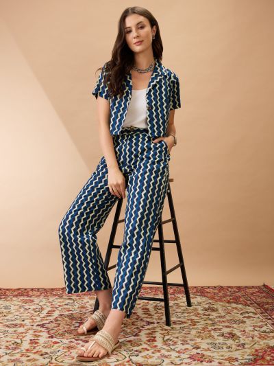 Globus Women Indigo Chevron Print Notch Lapel Crop Shirt With Straight Pant Co-ords Set