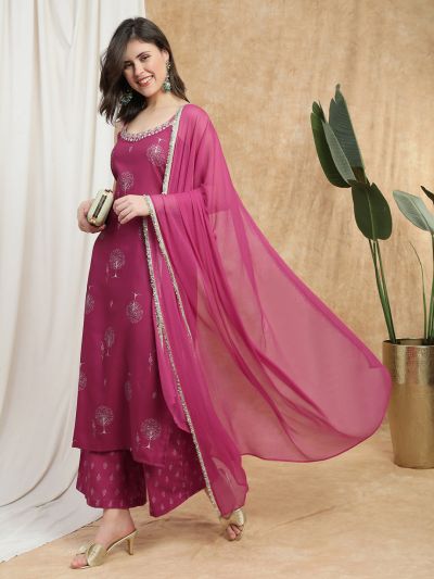 Globus Women Pink Floral Print Sequin Zari Embroidered Round Neck Strappy Sleeves Kurta With Wide Leg Pant & Fringed Lace Dupatta Festive Set