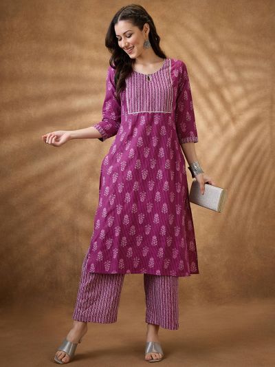 Globus Women Burgundy Keyhole Neck Floral Print Gotta Lace Straight Kurta & Wide Leg Pants Workwear Set