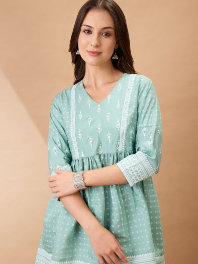 Globus Women Green Ethnic Print V-Neck Sequinned Detail Gathered Tunic 