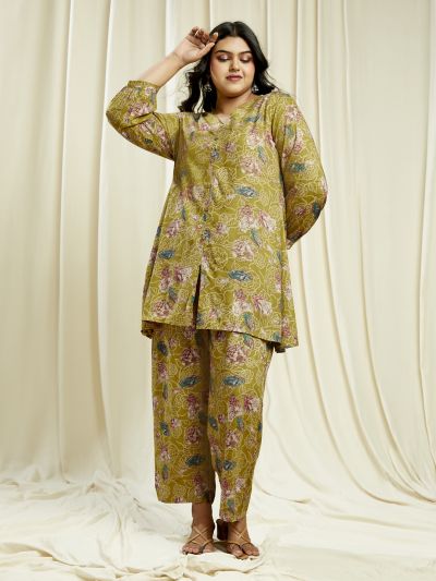 Globus Gloplus Women Yellow V-Neck Floral Print Tunic With Wide Leg Trousers Plus Size Co-Ord Set