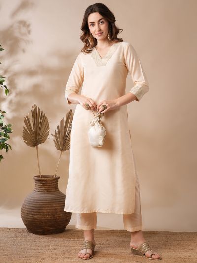 Globus Women Off White Silver Zari Embroidered V-Neck Straight Kurta & Elasticated Pants Workwear Set