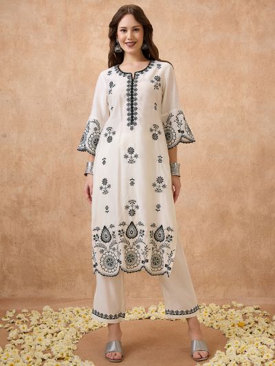 Globus Women Off-White Scalloped Hem Bell Sleeves Floral Embroidered Kurta & Straight Pant Festive Set