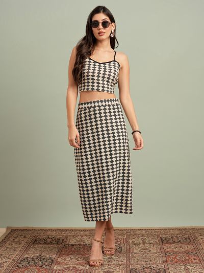 Globus Women Black V-Neck Shoulder Strap Abstract Print Crop Top with Skirt Resort Co-Ord Set