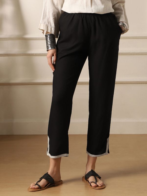 Globus Women Black Mid Rise Lace Detail Tapered Fit Pants