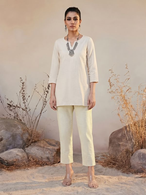 Globus Women Off-White High Rise Schiffli Hem Straight Fit Ethnic Pants