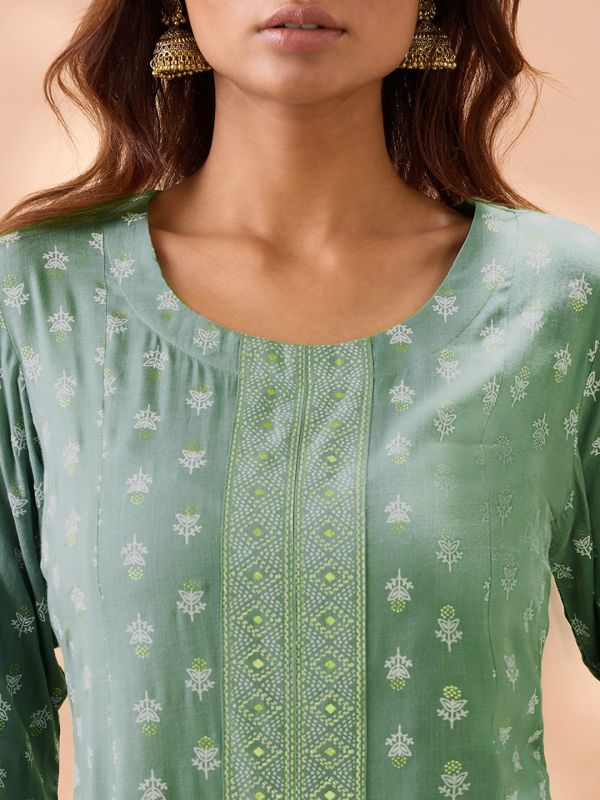 Globus Women Mint Green Round Neck Ethnic Print Front Slit Flared Hem Panelled A-Line Kurta