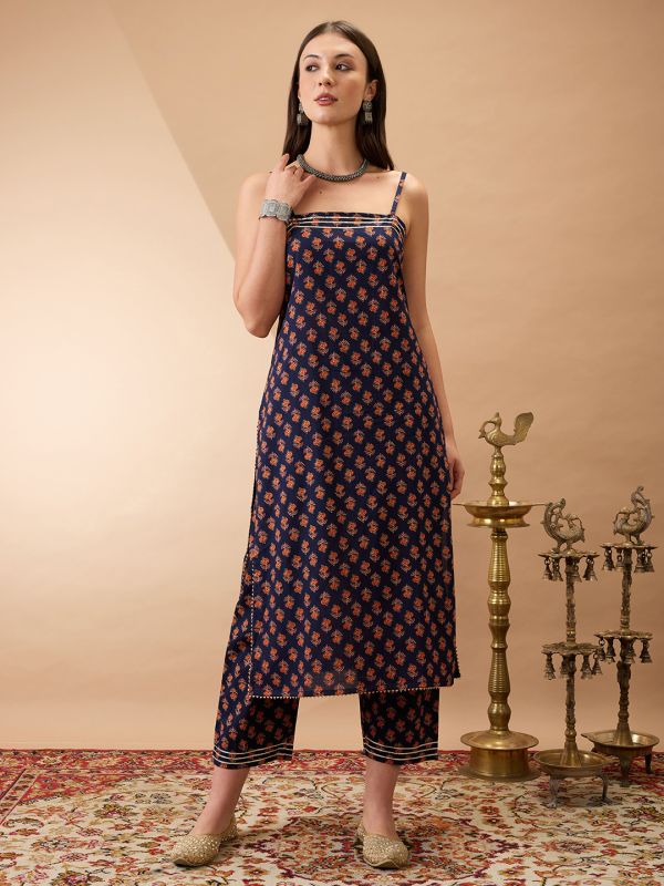 Globus Women Navy Blue Square Neck Strappy Shoulder Floral Print Gotta Lace Detail Straight Kurta With Pants Fusion Set