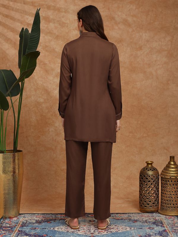 Globus Women Brown Cuban Collar Cuffed Sleeves Embroidered Detail Pockets Shirt Style Tunic & Trousers Co-Ord Set