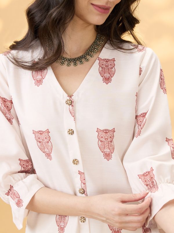 Globus Women Off White V-Neck Animal Print Bishop Sleeves Button Detail Straight Fusion Kurta