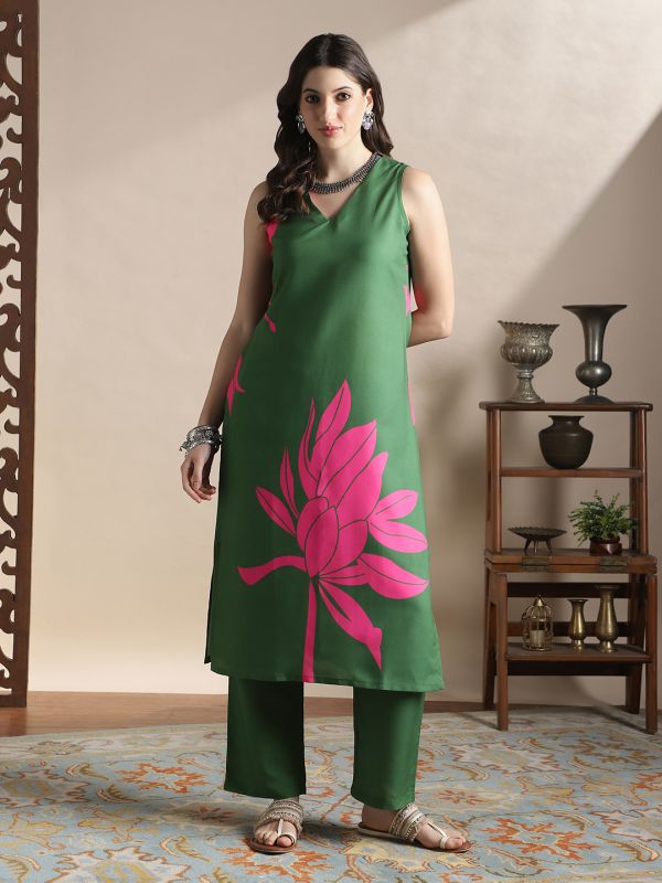 Globus Women Green V-Neck Sleeveless Floral Print Straight Kurta With Pants Fusion Set