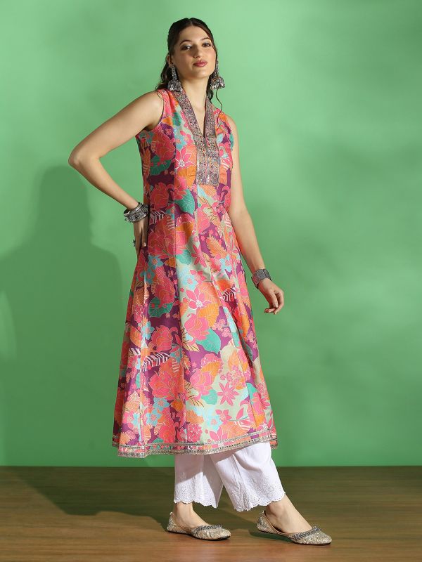 Globus Women Purple Floral Print Embroidered Zari Work V-Neck Panelled Anarkali Festive Kurta