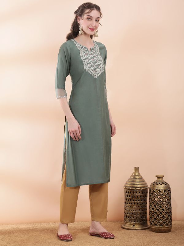 Globus Women Green Sequinned & Zari Embroidered Yoke Round Neck Scalloped Sleeves Side Slits Festive Kurta 