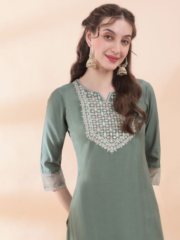 Globus Women Green Sequinned & Zari Embroidered Yoke Round Neck Scalloped Sleeves Side Slits Festive Kurta 