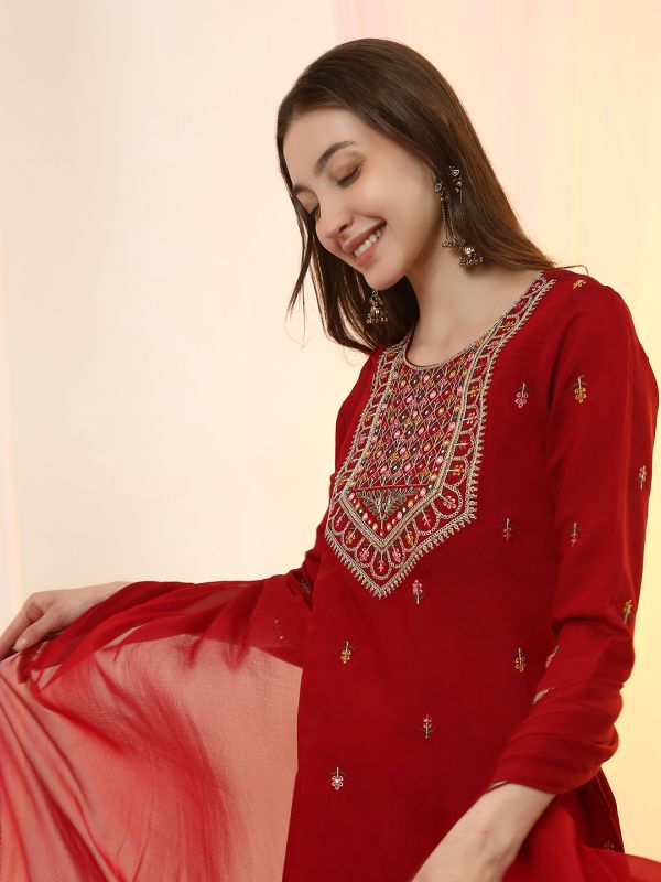 Globus Women Wine Round Neck Sequinned & Mirror Embroidered Yoke Back Tie-Up Kurti With Pants & Dupatta Festive Set