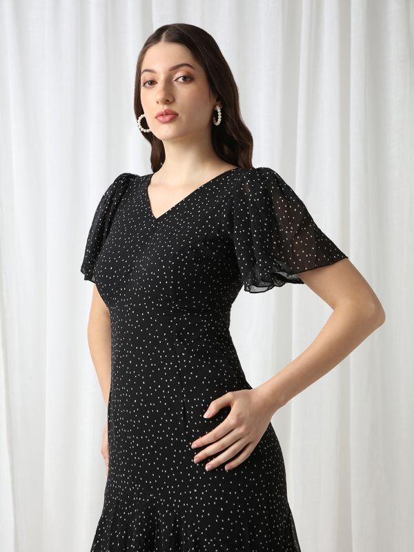Globus Women Black V-Neck Flared Sleeves Polka Dot Georgette Layered Fit & Flare Maxi Party Dress