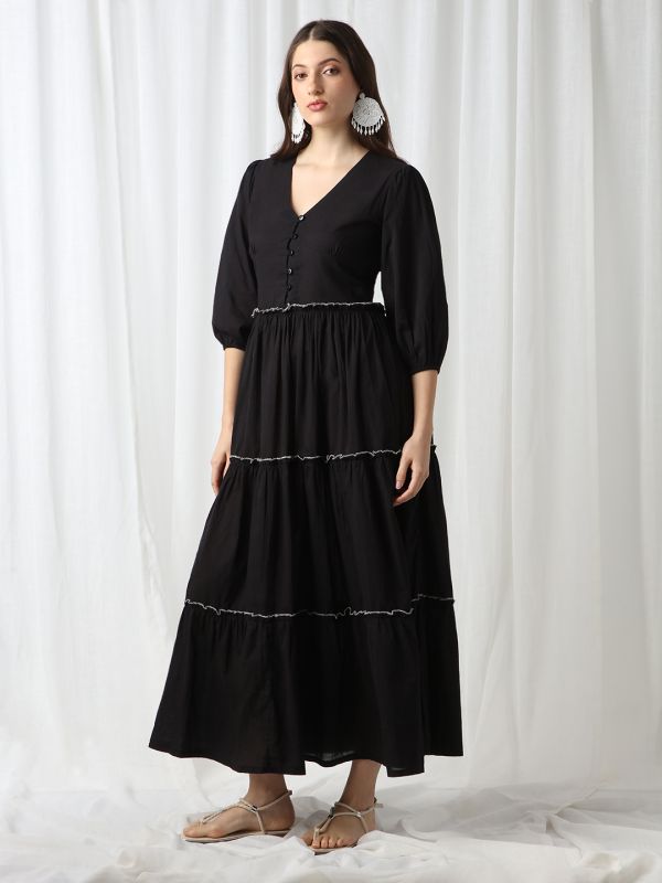 Globus Women Black V-Neck Puff Sleeves Solid Smocked Gathered Tiered Fit & Flare Maxi Dress