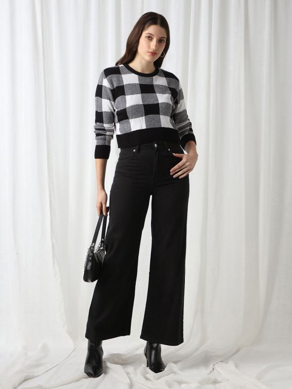Globus Women Black Checkered Round Neck Long Sleeves Acrylic Pullover Crop Sweater 