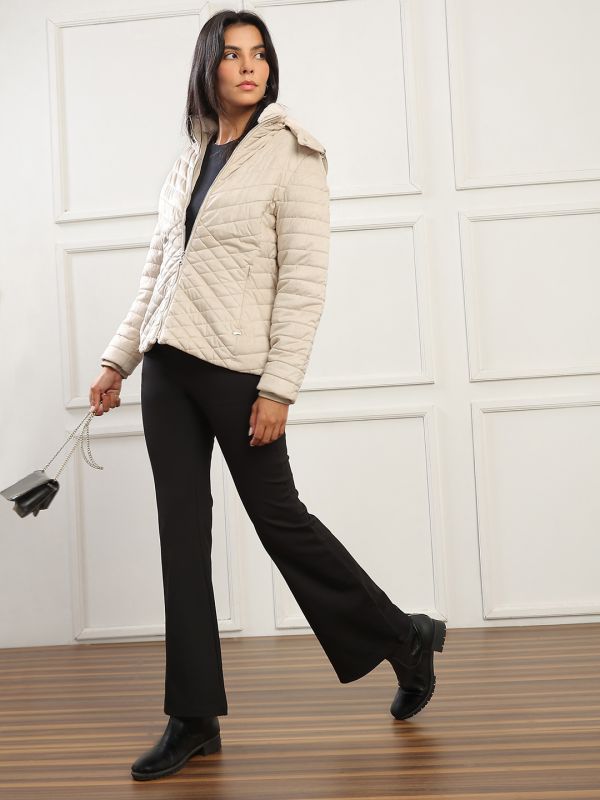 Globus Women White Mock Neck Winter Wear Insulator Puffer Jacket With Detachable Soft Functional Hood