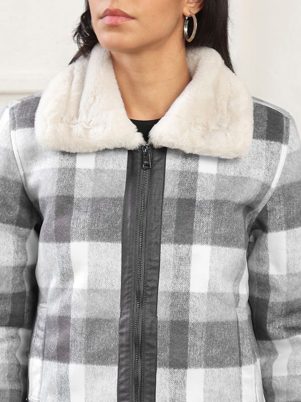 Globus Women Black Spread Collar Long Sleeves Soft Functional Checked Self Design 2 Pockets Winter Wear Jacket