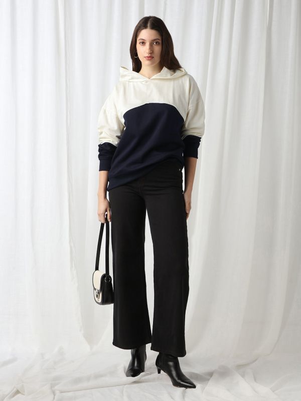 Globus Women Navy Blue Colorblock Drop Shoulder Sleeves Ribbed Hem Hooded Oversized Heavy Fleece Sweatshirt