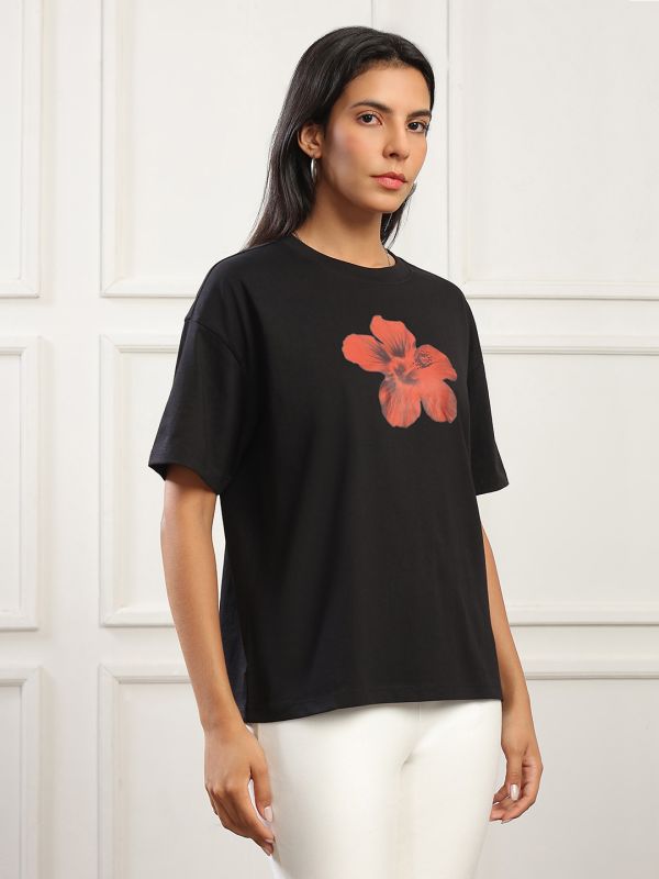 Globus Women Black Round Neck Drop Shoulder Sleeves Floral Print Oversized T-Shirt