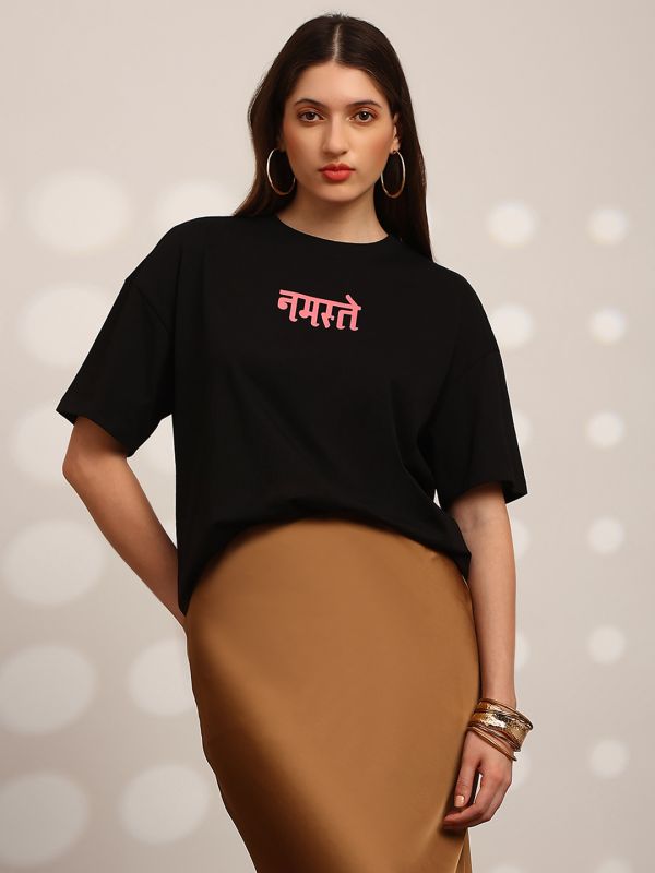Globus Women Black Graphic Print Round Neck Drop Shoulder Sleeves Oversized T-Shirt