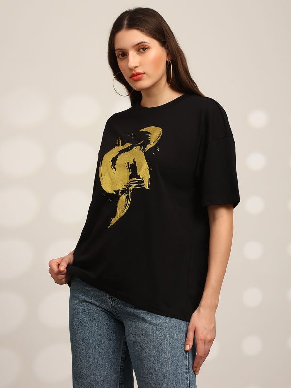 Globus Women Black Graphic Print Round Neck Drop Shoulder Sleeves Oversized T-Shirt