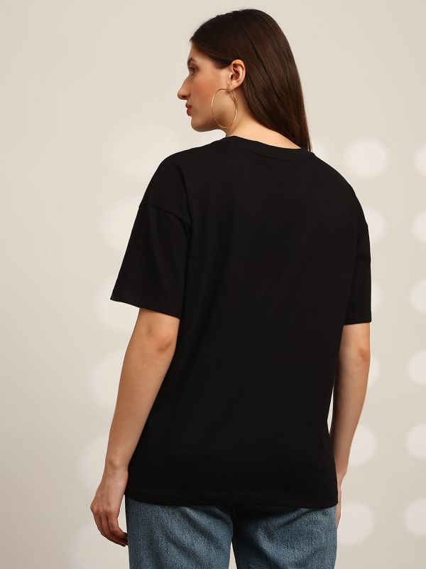 Globus Women Black Graphic Print Round Neck Drop Shoulder Sleeves Oversized T-Shirt
