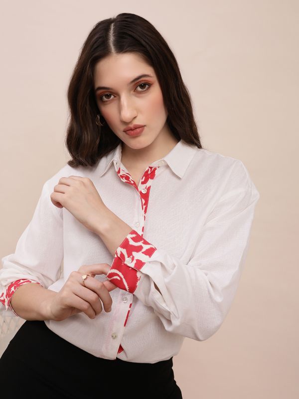 Globus Women Off-White Collared Neck Printed Placket & Cuffed Sleeves Curved Hem Oversized Shirt