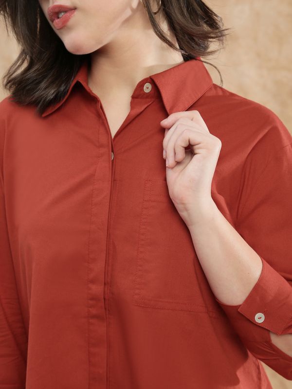 Globus Women Red Spread Collar Cuffed Sleeve Patch Pocket High-Low Hem Oversized Shirt
