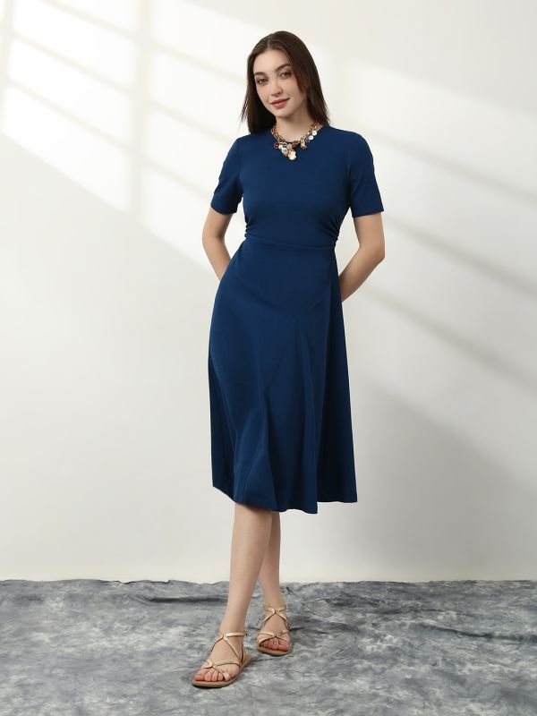 Globus Women Teal Round Neck Stylized Back Tie-Up Fit and Flare Midi Party Wear Dress