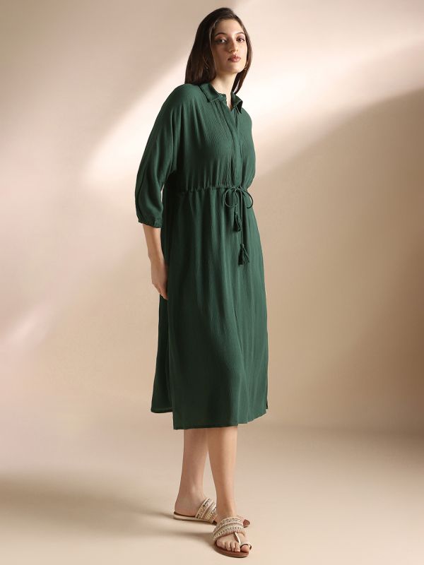 Globus Women Green Self Design Collared Neck Waist Tie-Ups Shirt Style Fit & Flare Midi Workwear Dress