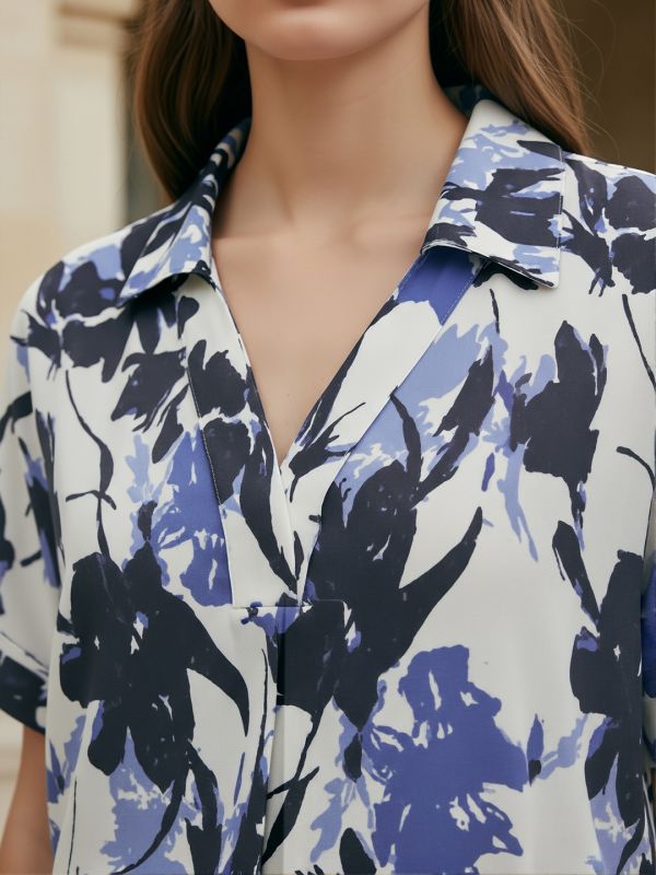 Globus Women Blue Floral Print Collared V-Neck Extended Sleeves Pleated Detail Top
