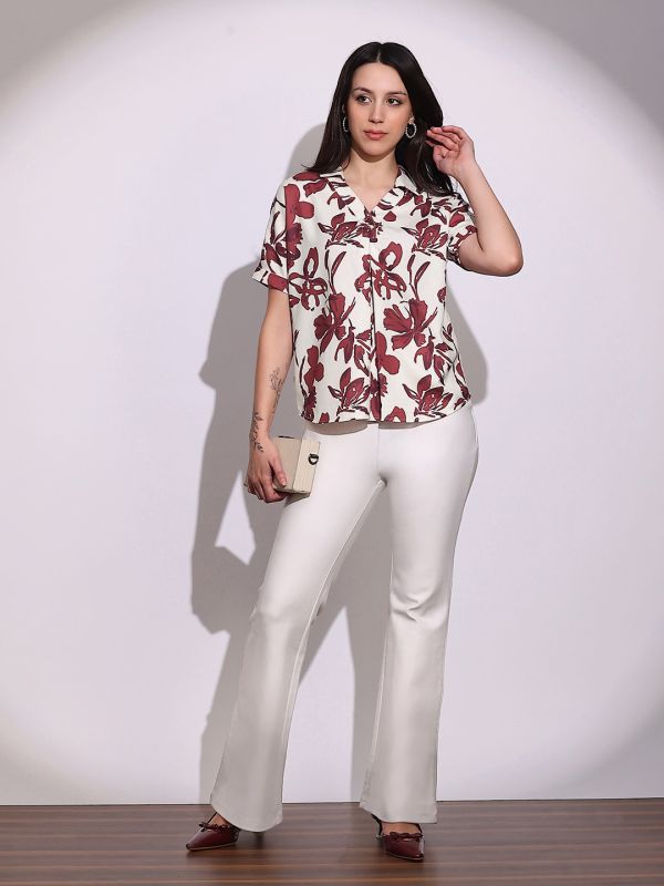 Globus Women Red Floral Print Collared V-Neck Short Sleeves Gathered & Pleat Detail Curved Hem Top