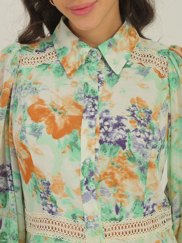 Globus Women Green Collared Neck Cuffed Puff Sleeves Floral Print Lace Insert Ruffle Detail Shirt Style A-Line Mini Dress
