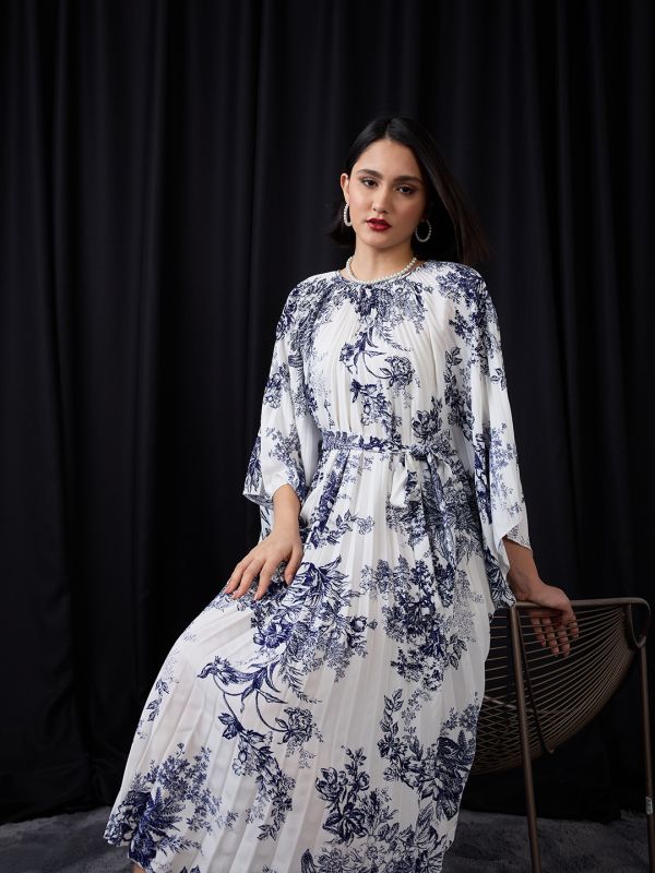 Globus Women Multi Colour Gathered Floral Print Batwing Sleeves Tie-Up Waist Fit & Flare Midi Dress