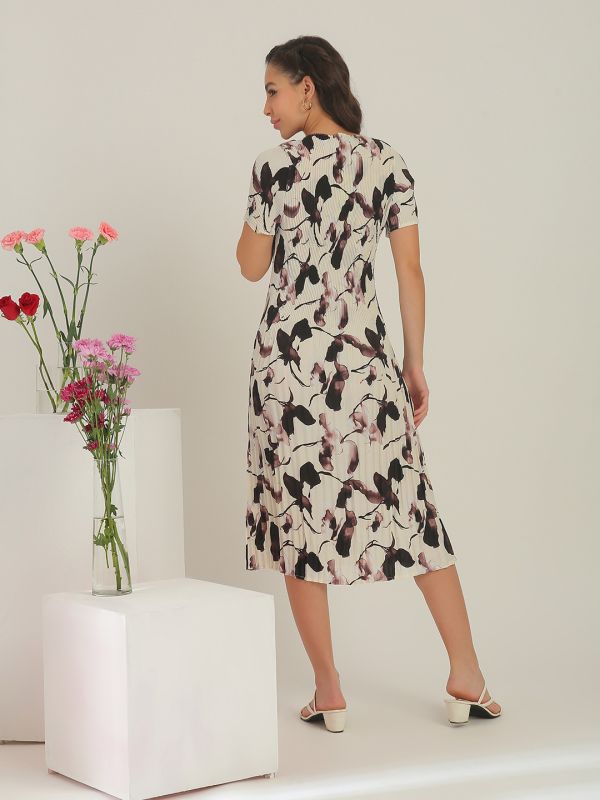 Globus Women Black Round Neck Short Sleeves Floral Print Accordion Pleats A-Line Midi Dress