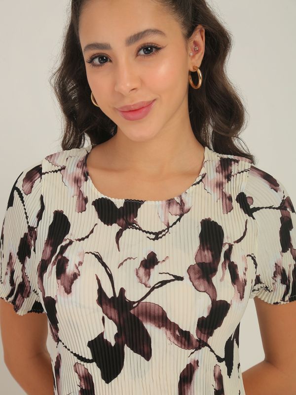 Globus Women Black Round Neck Short Sleeves Floral Print Accordion Pleats A-Line Midi Dress