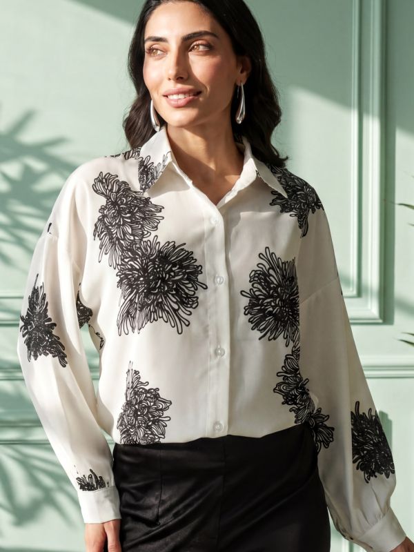 Globus Women White Floral Print Collared Neck Cuffed Sleeves Curved Hem Shirt