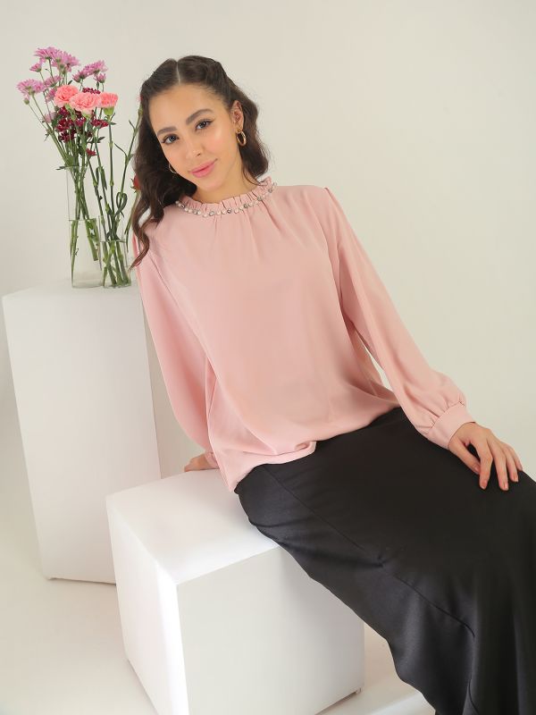 Globus Women Pink Cuffed Sleeves Ruffle Round Neck Peral Detailing Party Top