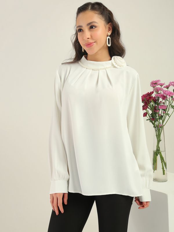 Globus Women White Cuffed Sleeves Round Neck Pearl Chain Detail Floral Applique Pleated Party Top
