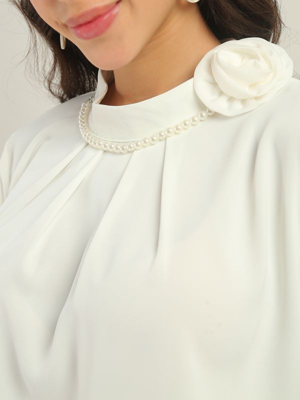 Globus Women White Cuffed Sleeves Round Neck Pearl Chain Detail Floral Applique Pleated Party Top