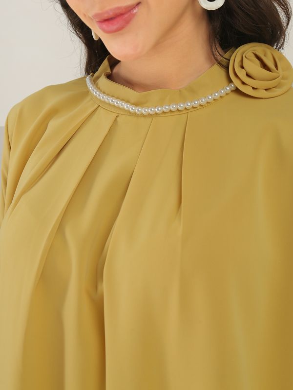 Globus Women Yellow Cuffed Sleeves Round Neck Pearl Chain Detail Floral Applique Pleated Party Top