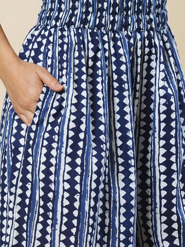 Globus Women Indigo Geometric Border Printed Elasticated Waistband Flared Ethnic Palazzos
