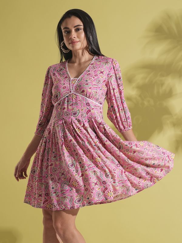 Globus Women Pink V-Neck Puff Sleeves Paisley Print Lace Insert Pleated A-Line Fusion Dress