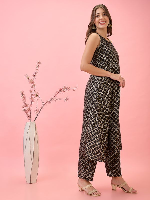 Globus Women Black Thread Work Detail V-Neck A-Line Workwear Kurta & Pants Set