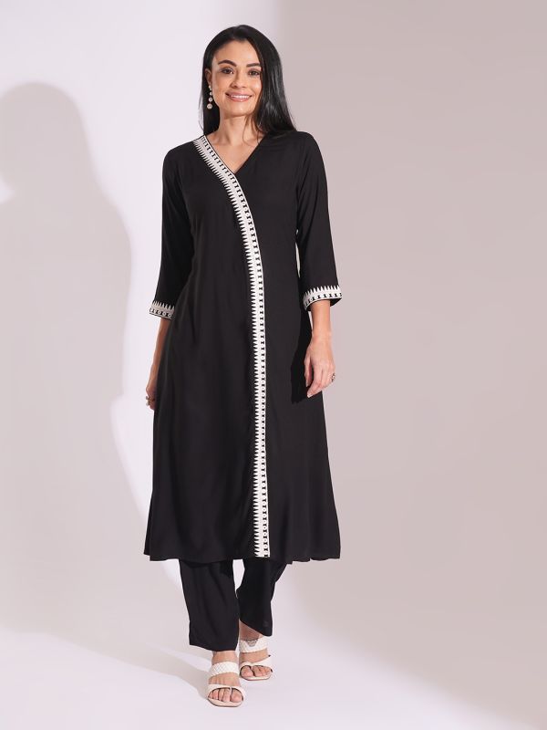 Globus Women Black V-Neck Embroidered Lace Details Calf Length A-Line Kurta With Pants Workwear Set
