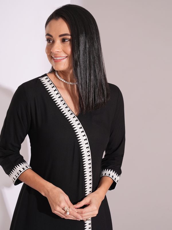 Globus Women Black V-Neck Embroidered Lace Details Calf Length A-Line Kurta With Pants Workwear Set