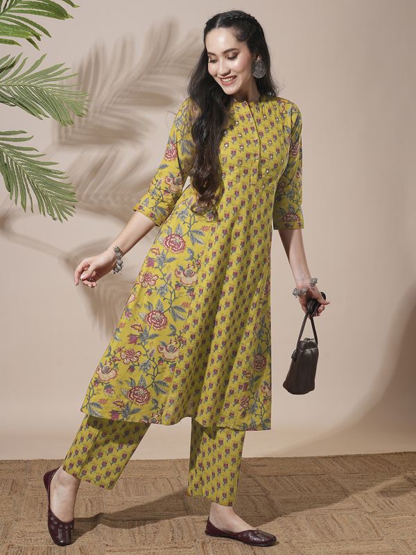 Globus Women Yellow Floral Print Mandarin Neck Panelled A-Line Kurta With Elasticated Waist Pant Workwear Sets